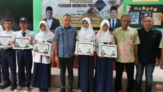 Bantuan PIP Cair Lagi! Ratusan Siswa SMP di Karawang Terima Dukungan Pendidikan