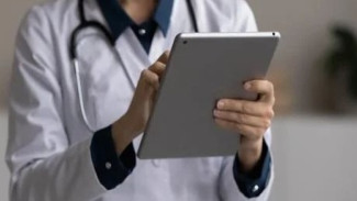 6 Tablet WiFi untuk Dokter Klinik 2026, Anti Low Battery Shift 12 Jam Tanpa Charging