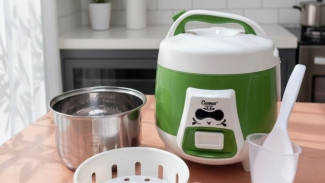 Cosmos Hemat Listrik 0,6L, Pengganti Kompor Portable Anak Kos 2026