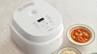 Nasi Gak Cepat Basi! Review Panasonic SR-LDR104: Rice Cooker Digital 1 Jutaan dengan 10 Menu Otomatis