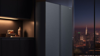 Kulkas Side by Side Cuma 5 Jutaan! Hisense RS599N4ISN Bawa Teknologi Inverter Hemat Listrik