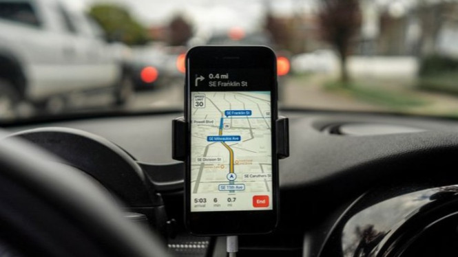 Penggunaan Aplikasi Waze