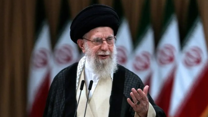 Ali Khamenei, Pemimpin Tertinggi Iran