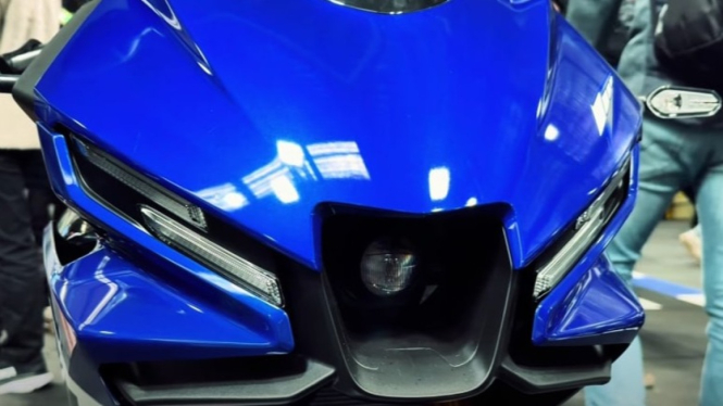 Yamaha R25 2025