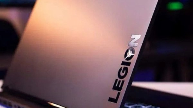 Lenovo LOQ 15 vs Legion 5i Adu Performa