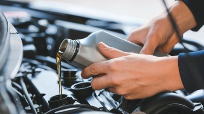 Rahasia Memilih Oli Mobil Tepat untuk Iklim Tropis di Indonesia