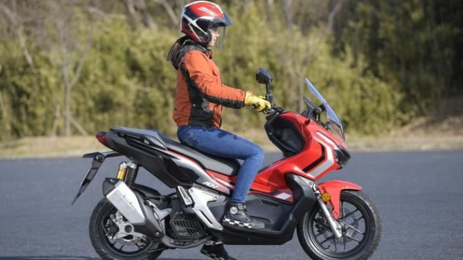 Tips Aman Berkendara Motor Matic