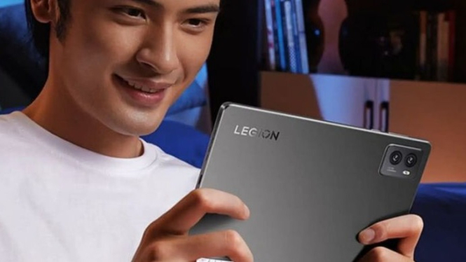 Lenovo Legion Y700
