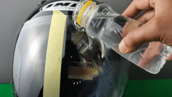 Trik Sederhana Bikin Helm Anti Air