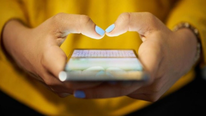 Viral Trik Baru Sadap WhatsApp Pasangan