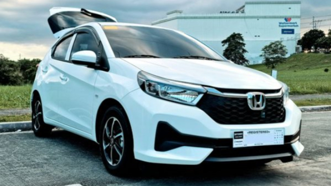 Cara Merawat Mobil Putih Tetap Cemerlang