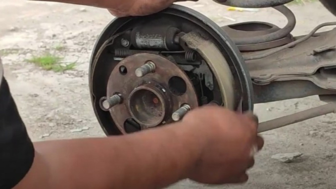 Tips Perawatan Rem Mobil