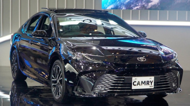 Camry Hybrid 2025