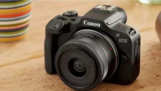 Kamera Mirrorless Terbaik 2025
