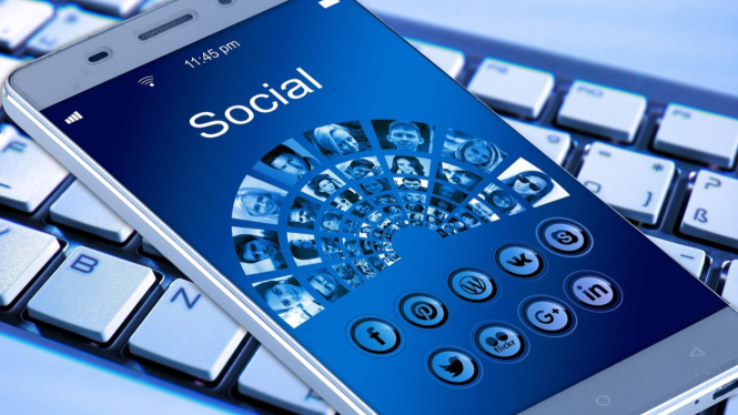 Social Media in Smartphone