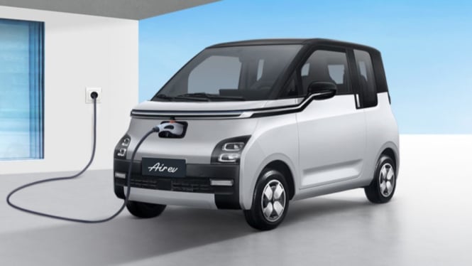 pengisian daya baterai mobil listrik