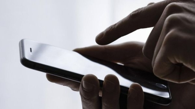 Trik Cepat Atasi HP Android Lemot