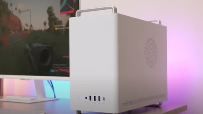 Mini PC Putih RTX 4060