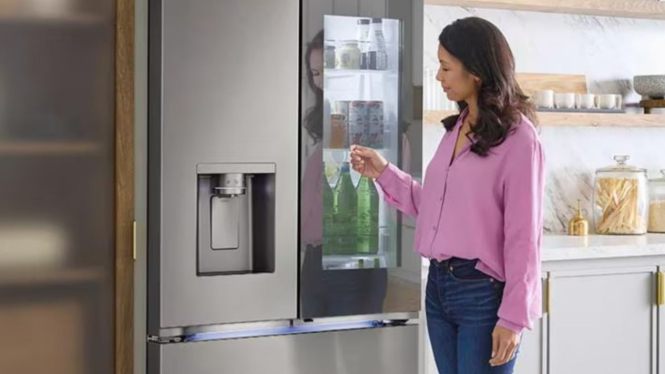 LG InstaView™ Smart Refrigerator 2025 Edition