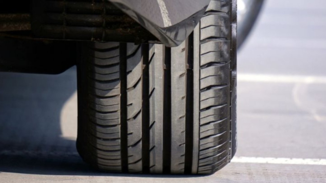 5 Rekomendasi Ban Tubeless Mobil