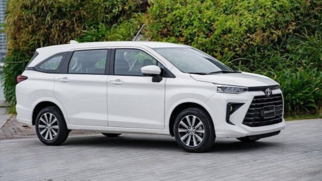 Toyota Avanza Turun Harga