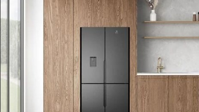 Kulkas 4 Pintu Electrolux UltimateTaste 700