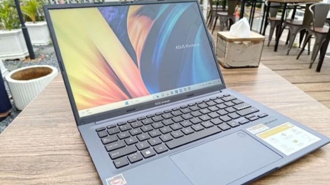 ASUS VivoBook 14X M1403