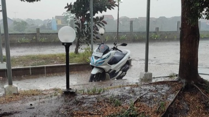 Dampak Hujan Pada Motor