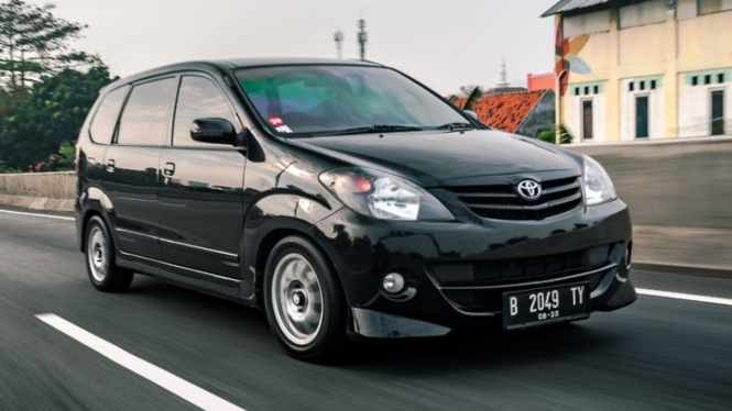 Inreyen Pada Mobil Baru