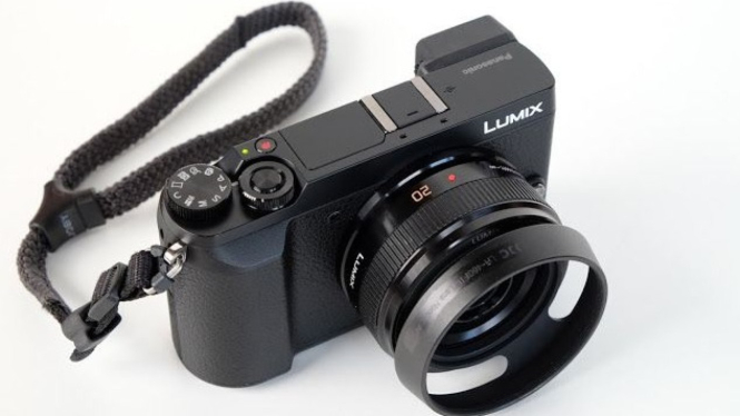 Lumix GX85