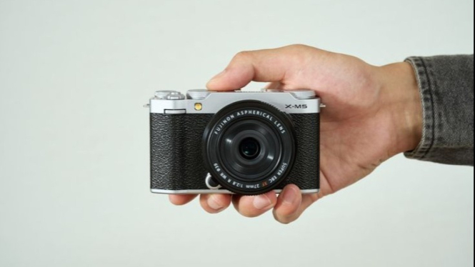 FujiFilm X-M5