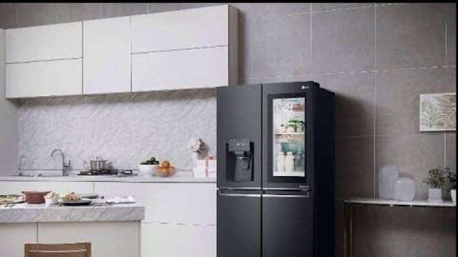 Kulkas Samsung 641L Bespoke AI Refrigerator SBS