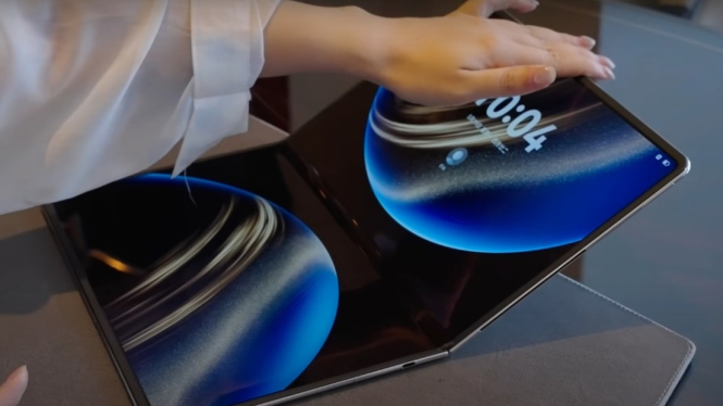 HUAWEI MateBook Fold