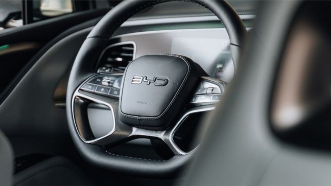 BYD Sealion 7