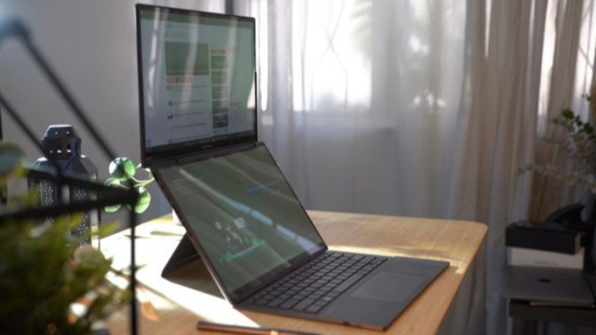 Asus Zenbook DUO UX8406