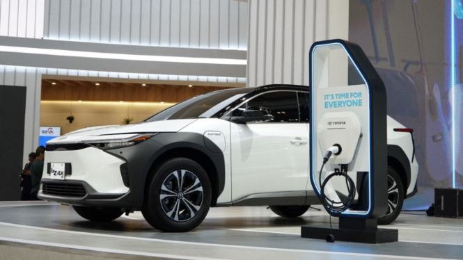 Mobil Listrik dan Hybrid