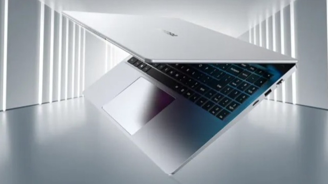TECNO MEGABOOK K16S