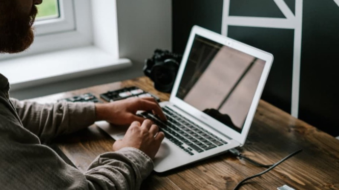 Tips Memilih Laptop Kuliah