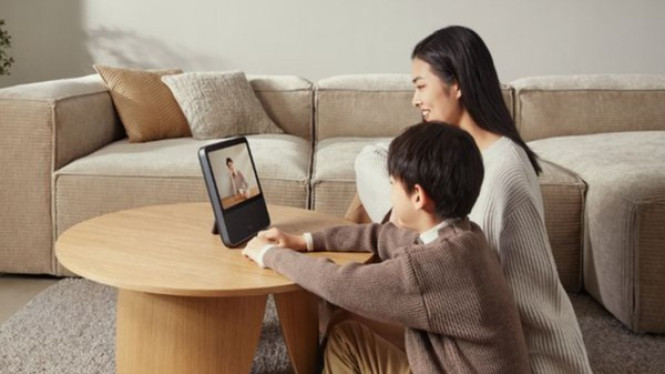Orang Tua Dampingi Penggunaan Tablet untuk Anak