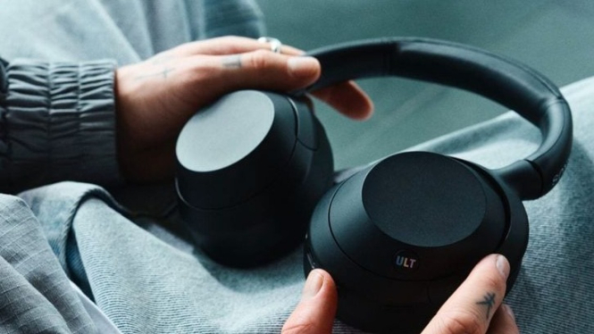Sony ULT Wear