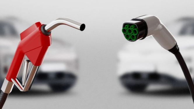 Mobil Listrik vs Hybrid