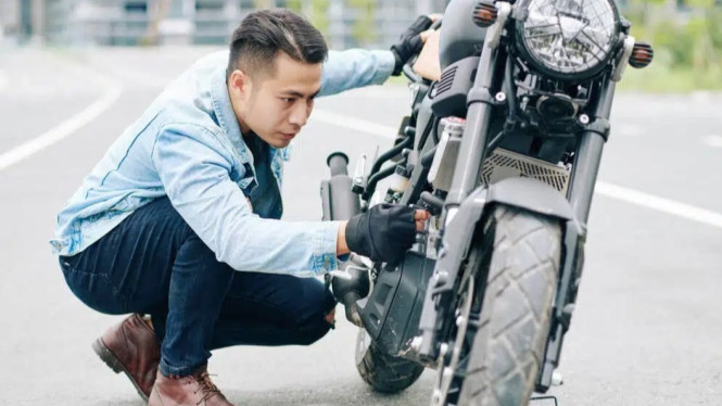 Ilustrasi Motor Mogok