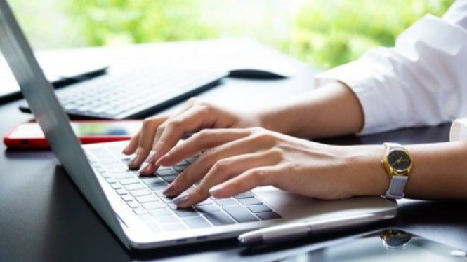 Ilustrasi Laptop