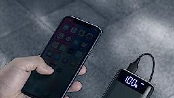 Ilustrasi Pakai Power Bank