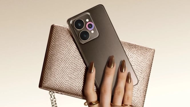 Realme 15