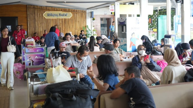 Arus Mudik Stasiun Kereta Bandung