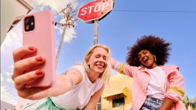 Ilustrasi Foto Selfie