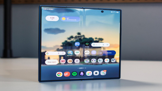 Galaxy Z Wide Fold