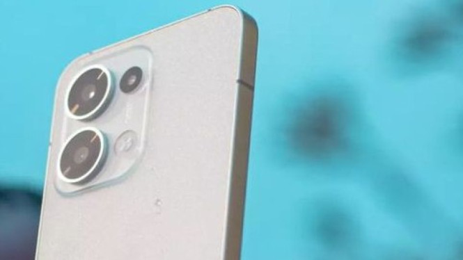 OPPO Reno13 Pro