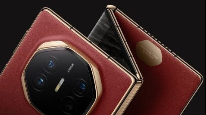 Huawei Mate XT 3 Lipat